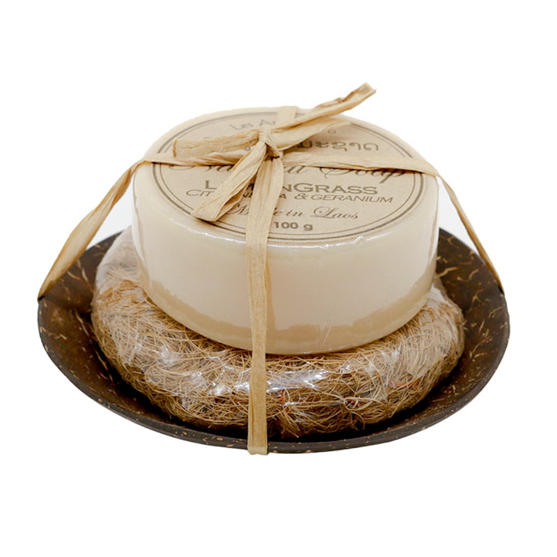 Les Artisans Lao Gift Set Comprising a Coconut Shell